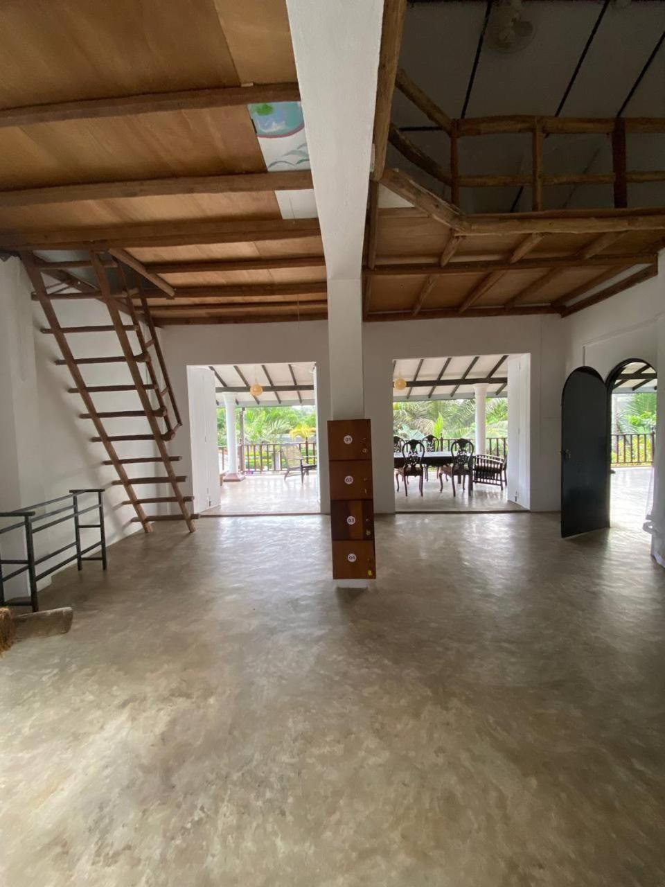 Pearl Villa Rooms and Hostel Unawatuna Exteriör bild