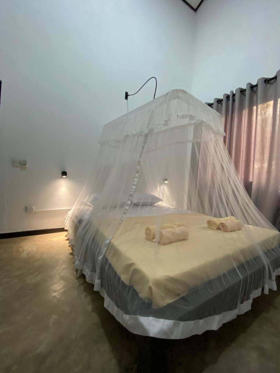 Pearl Villa Rooms and Hostel Unawatuna Exteriör bild